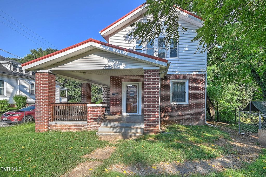 Photo of 416 Moore Street, Bristol, VA 24201 (MLS # 9988009)