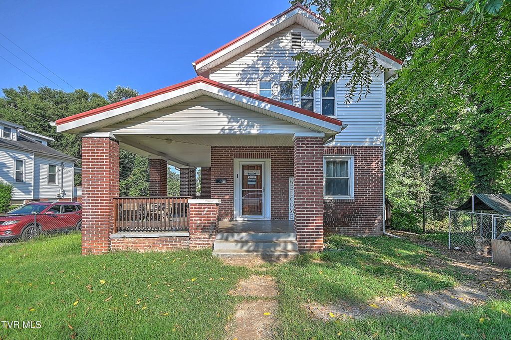 Photo of 416 Moore Street, Bristol, VA 24201 (MLS # 9988009)