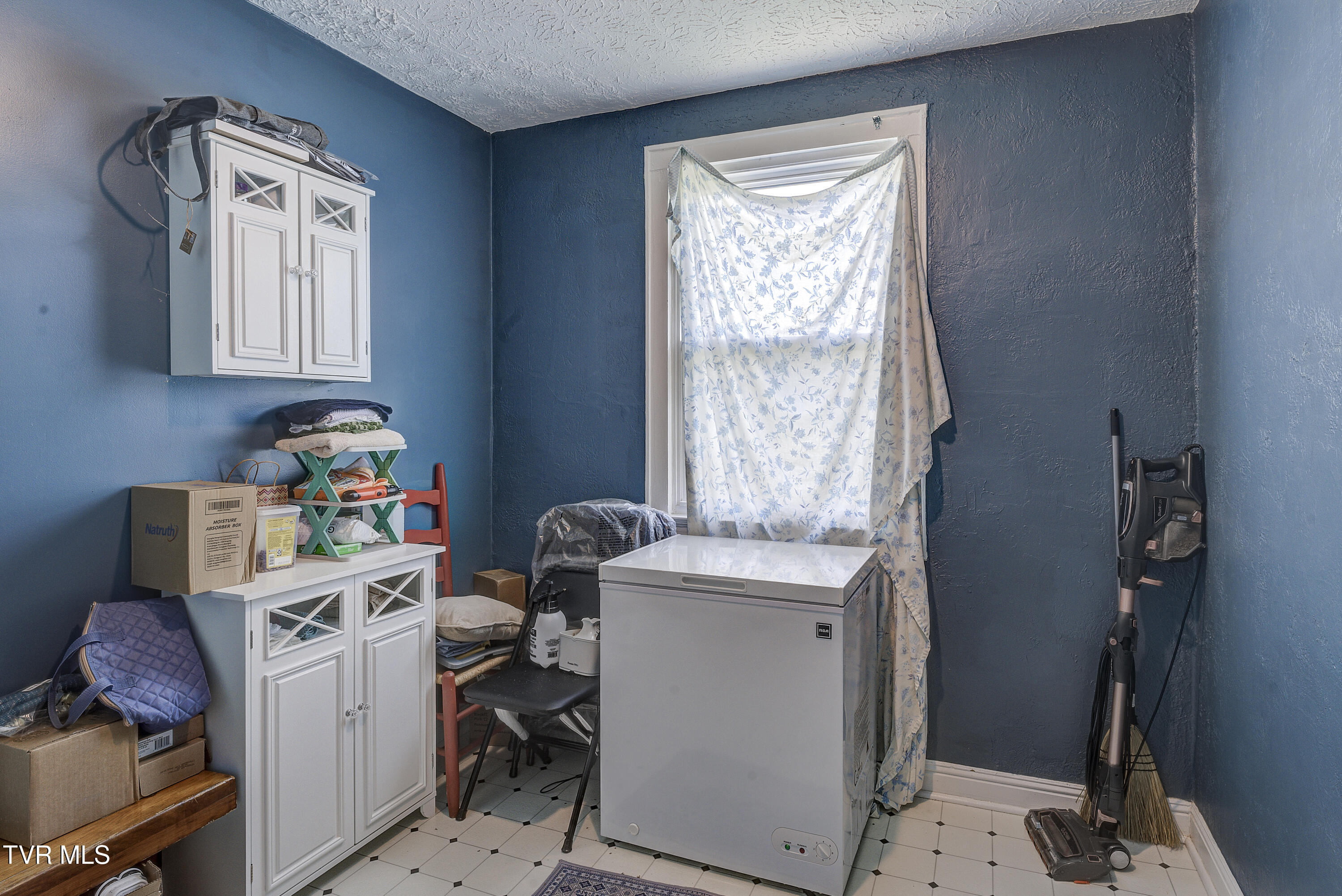 1321 Pineola Avenue, Kingsport, Tennessee image 7