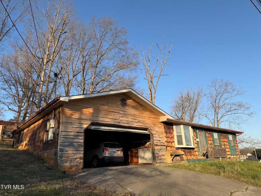 Photo of 425 Buttermilk Road, Gray, TN 37615 (MLS # 9992957)
