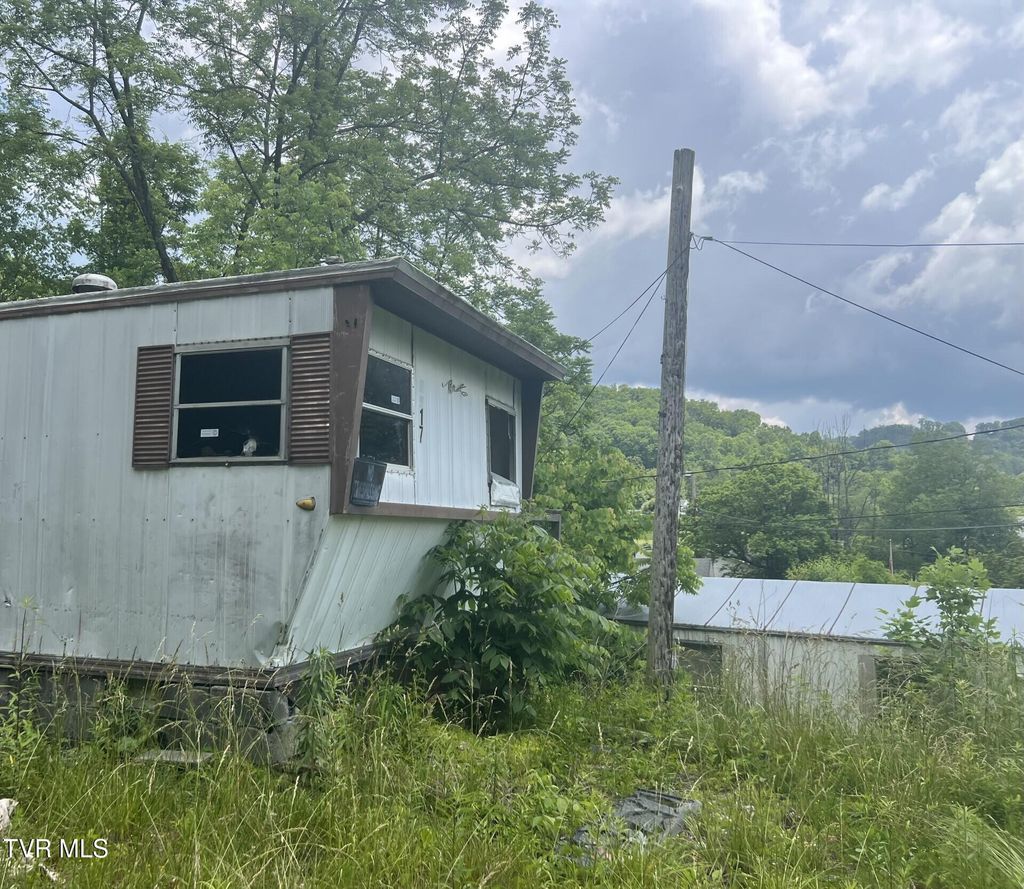 Photo of 6517 Cherokee Road, Wise, VA 24293 (MLS # 9981478)