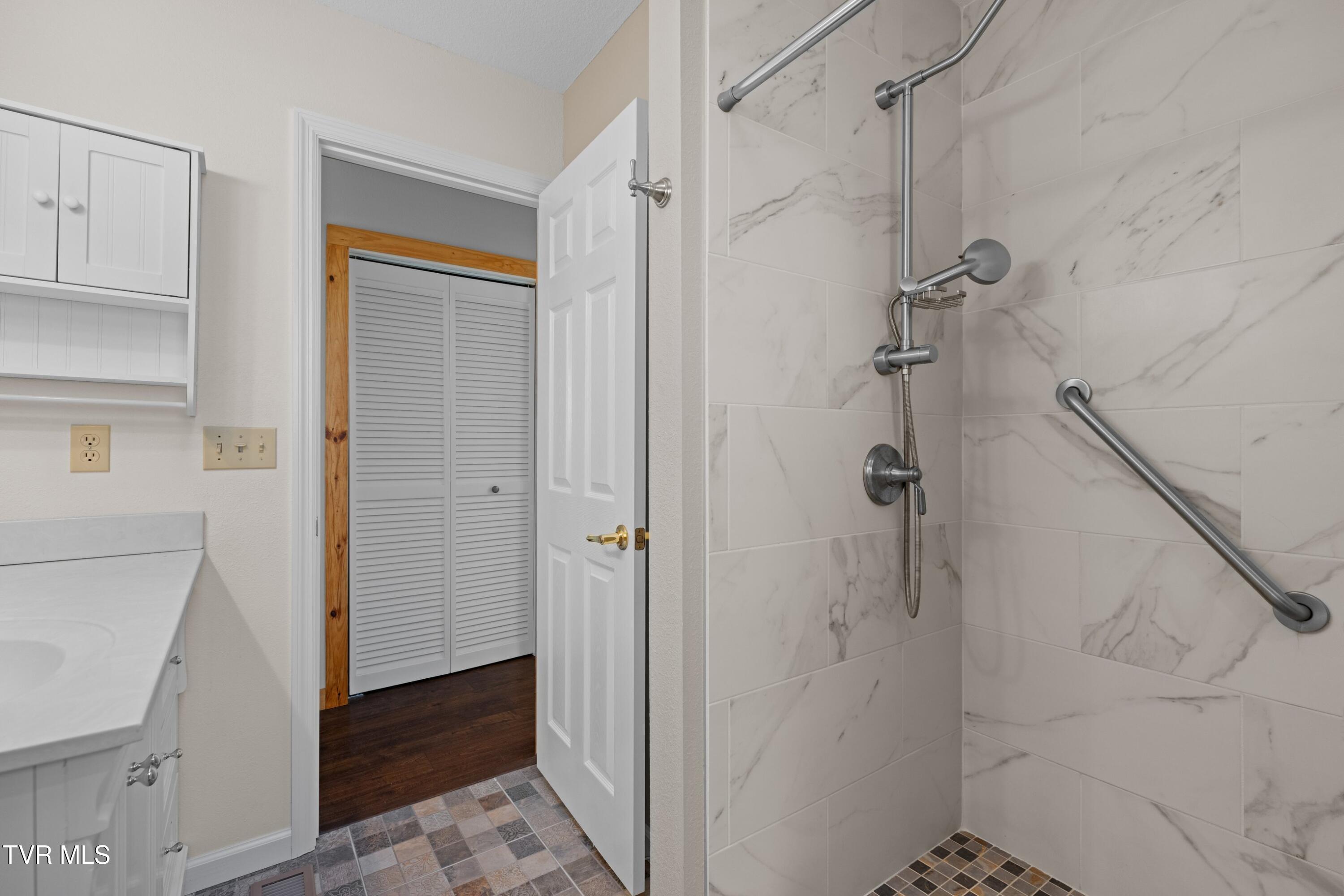1231 Vardy Blackwater Rd, Sneedville, Tennessee image 15