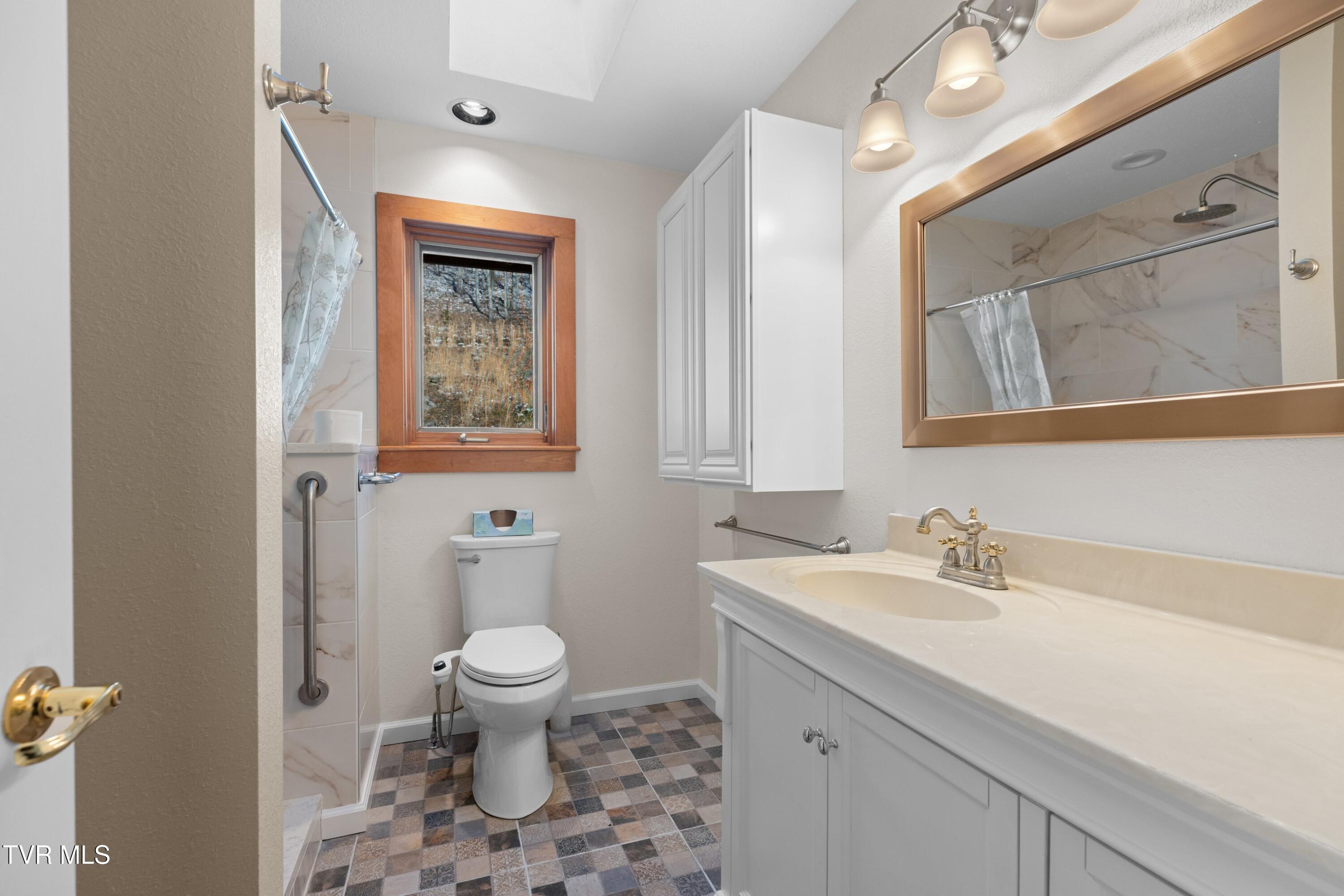 1231 Vardy Blackwater Rd, Sneedville, Tennessee image 14