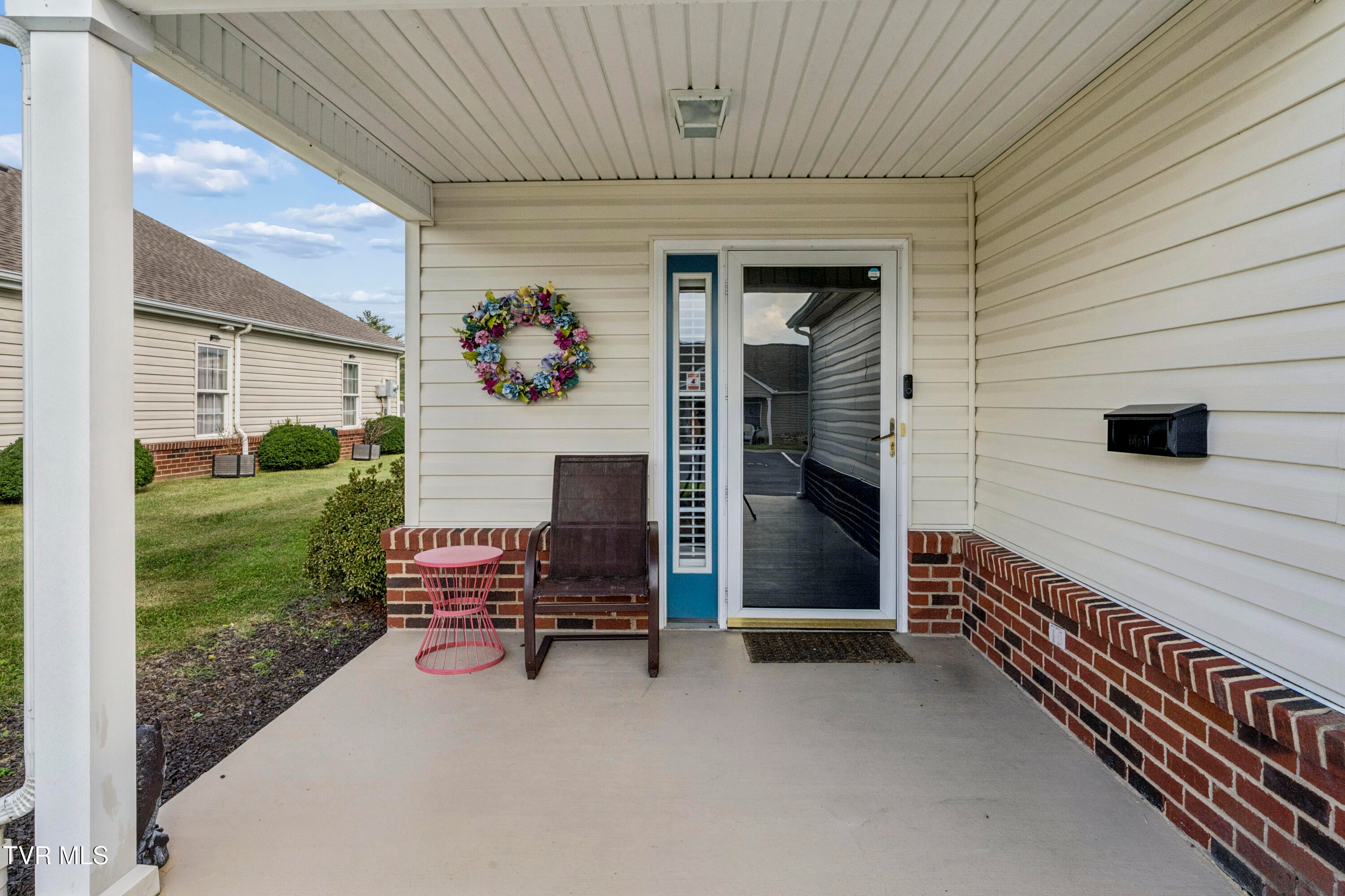 1572 Pine Cone Circle