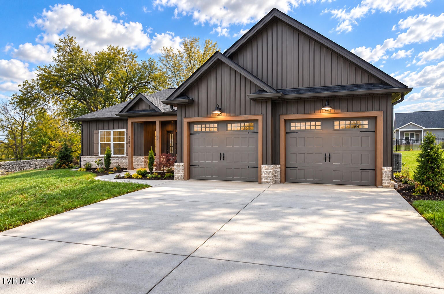 1211 Brown Road