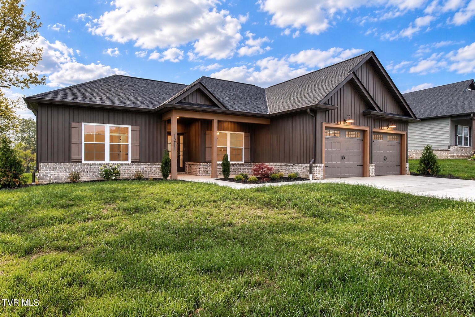 1211 Brown Road