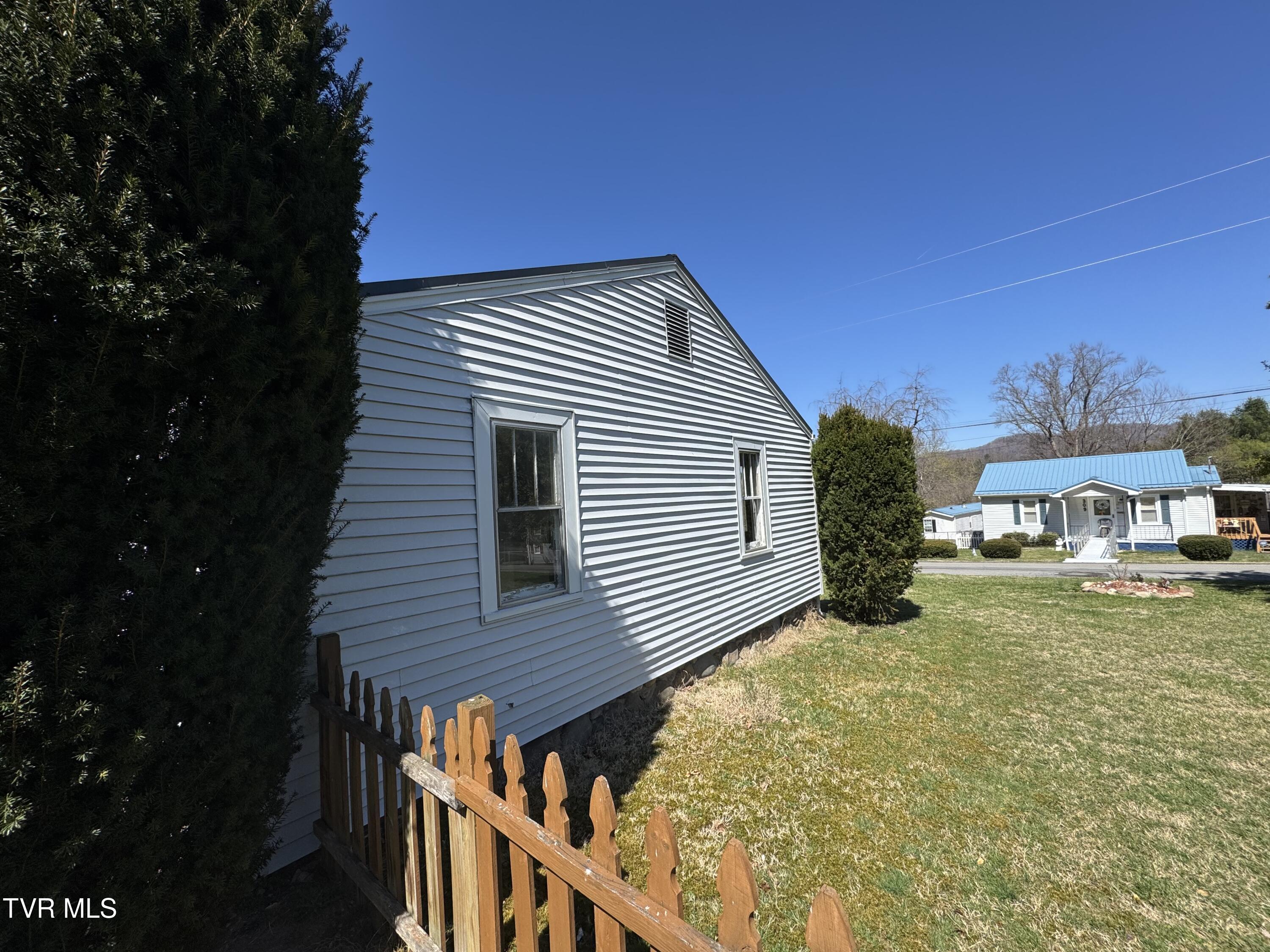308 Cross Street, Erwin, Tennessee image 6