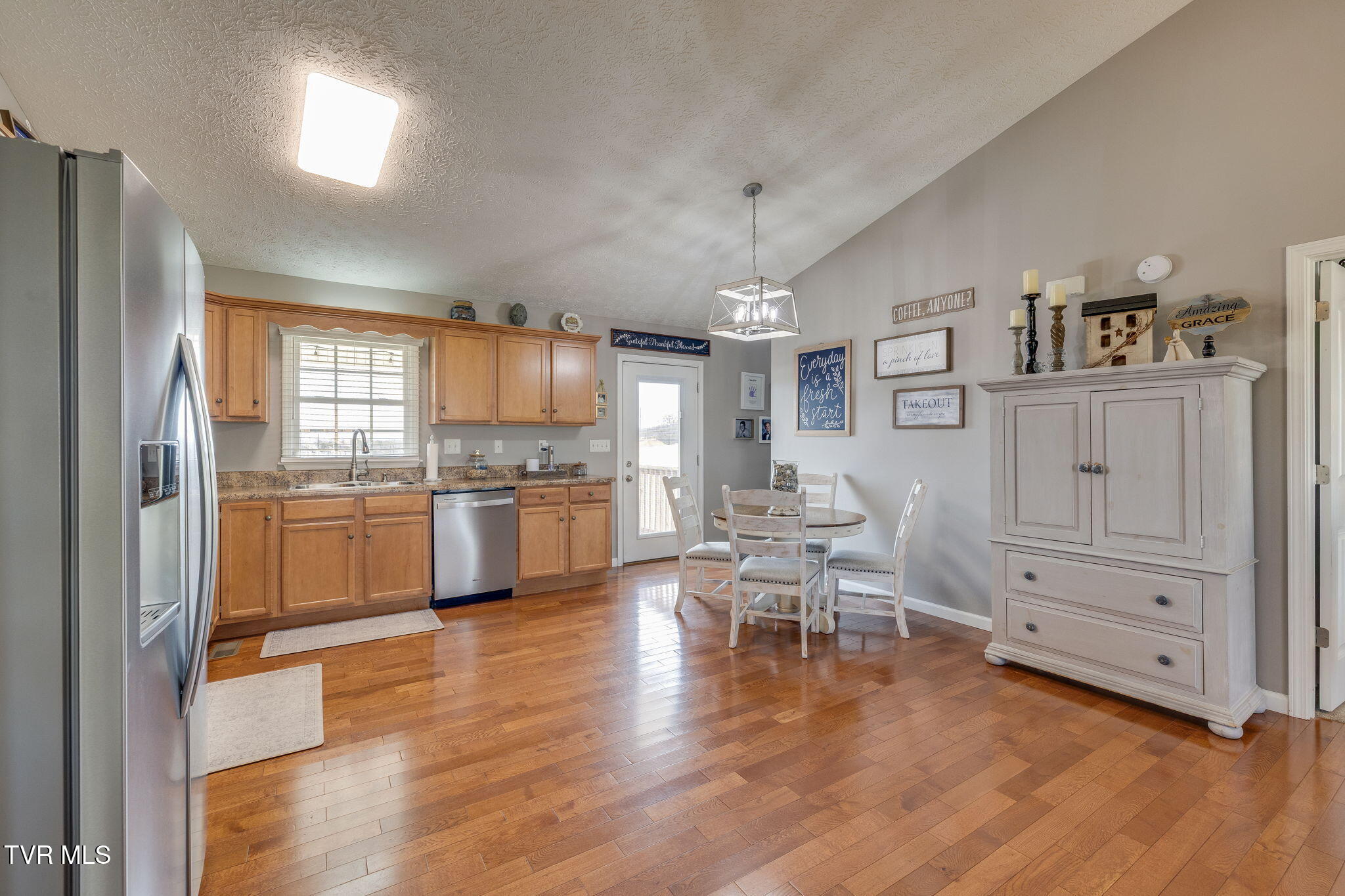 209 Navajo Trail, Church Hill, Tennessee image 12