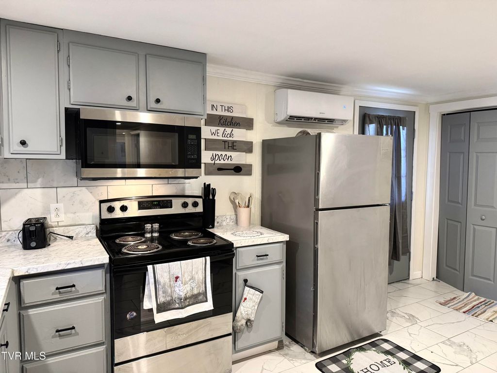 Photo of 616 3rd Avenue, Big Stone Gap, VA 24219 (MLS # 9991149)