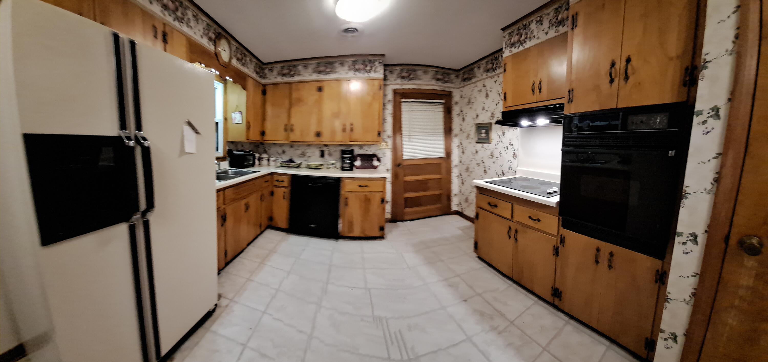 260 Chester Hill Rd, Bristol, Virginia image 2