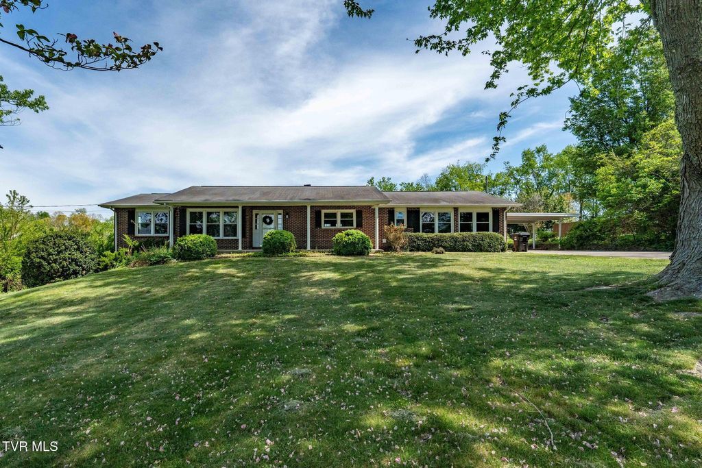 Photo of 126 Charlem Hills Road, Jonesborough, TN 37659 (MLS # 9994051)