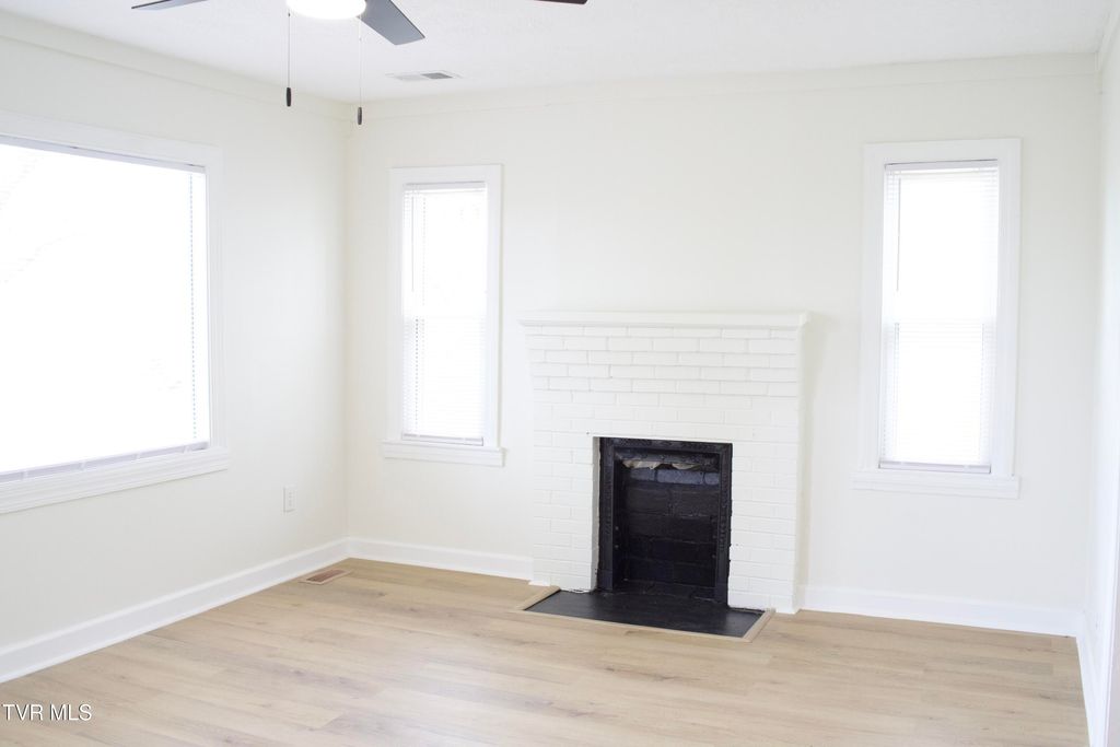 Photo of 1908 Reedy Creek Road, Kingsport, TN 37664 (MLS # 9993449)