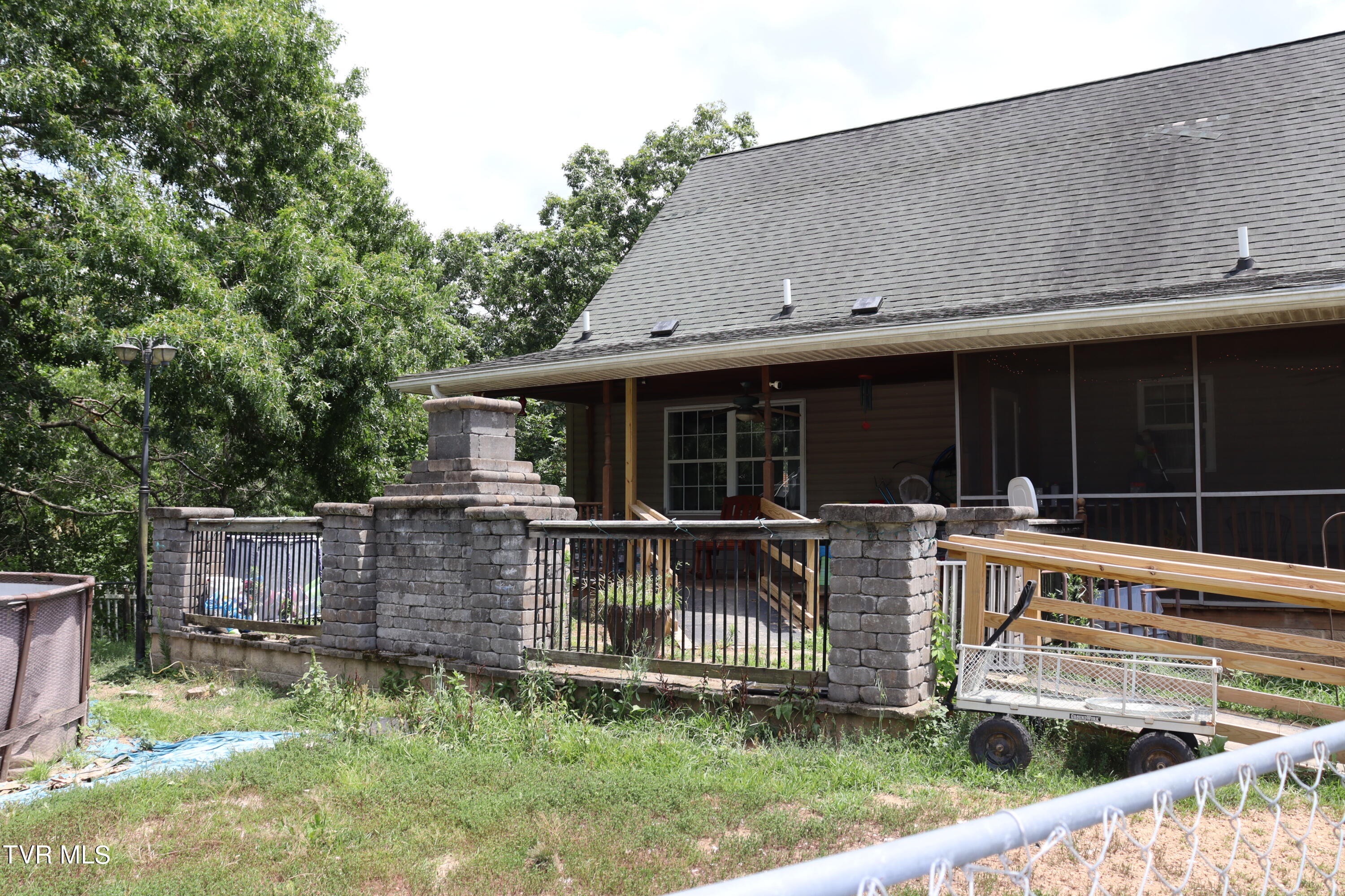 2497 Upper Copper Creek Road, Castlewood, Virginia image 13
