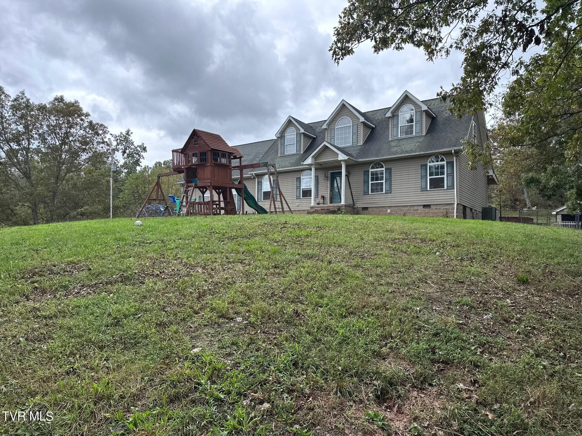 2497 Upper Copper Creek Road, Castlewood, Virginia image 1