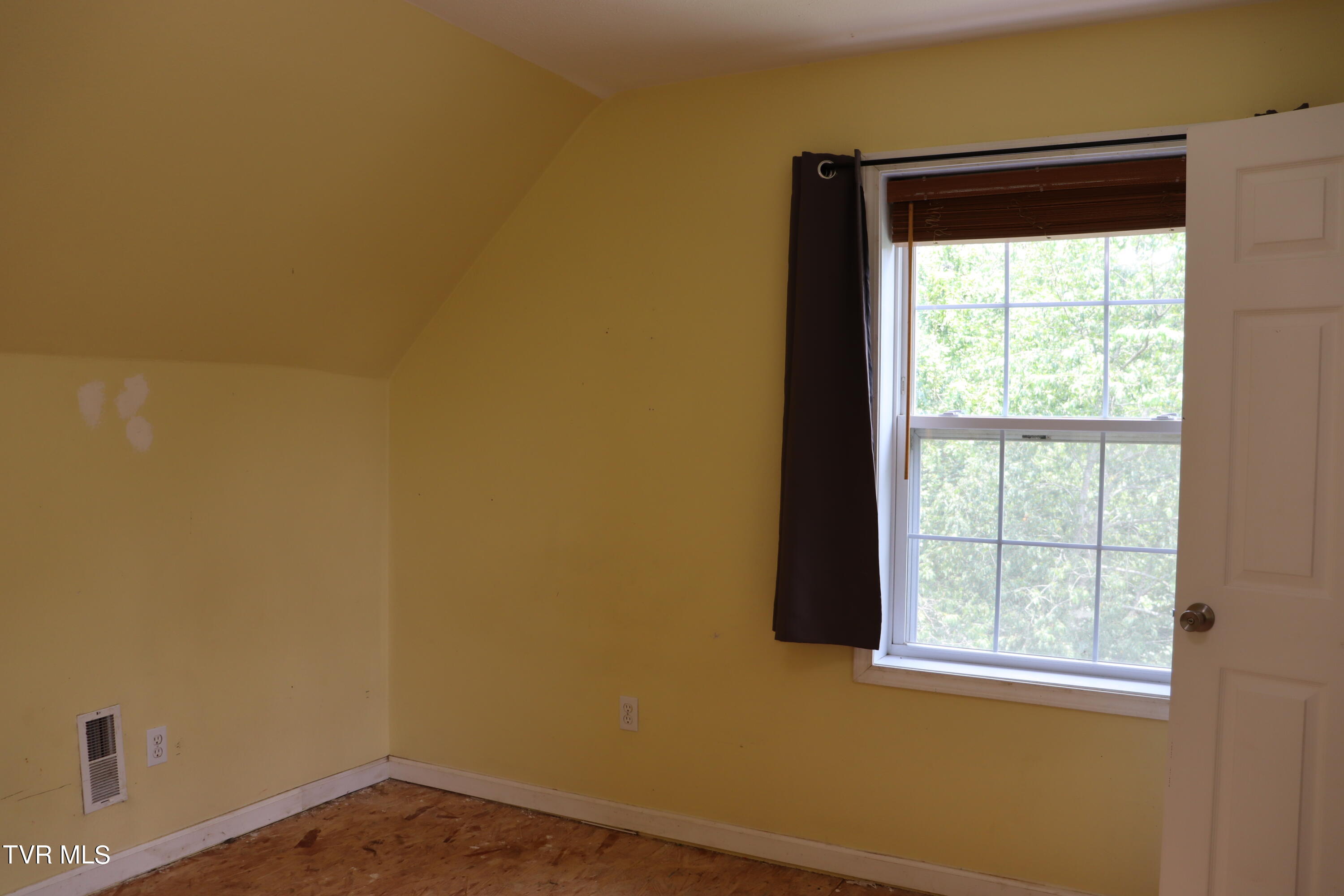 2497 Upper Copper Creek Road, Castlewood, Virginia image 35