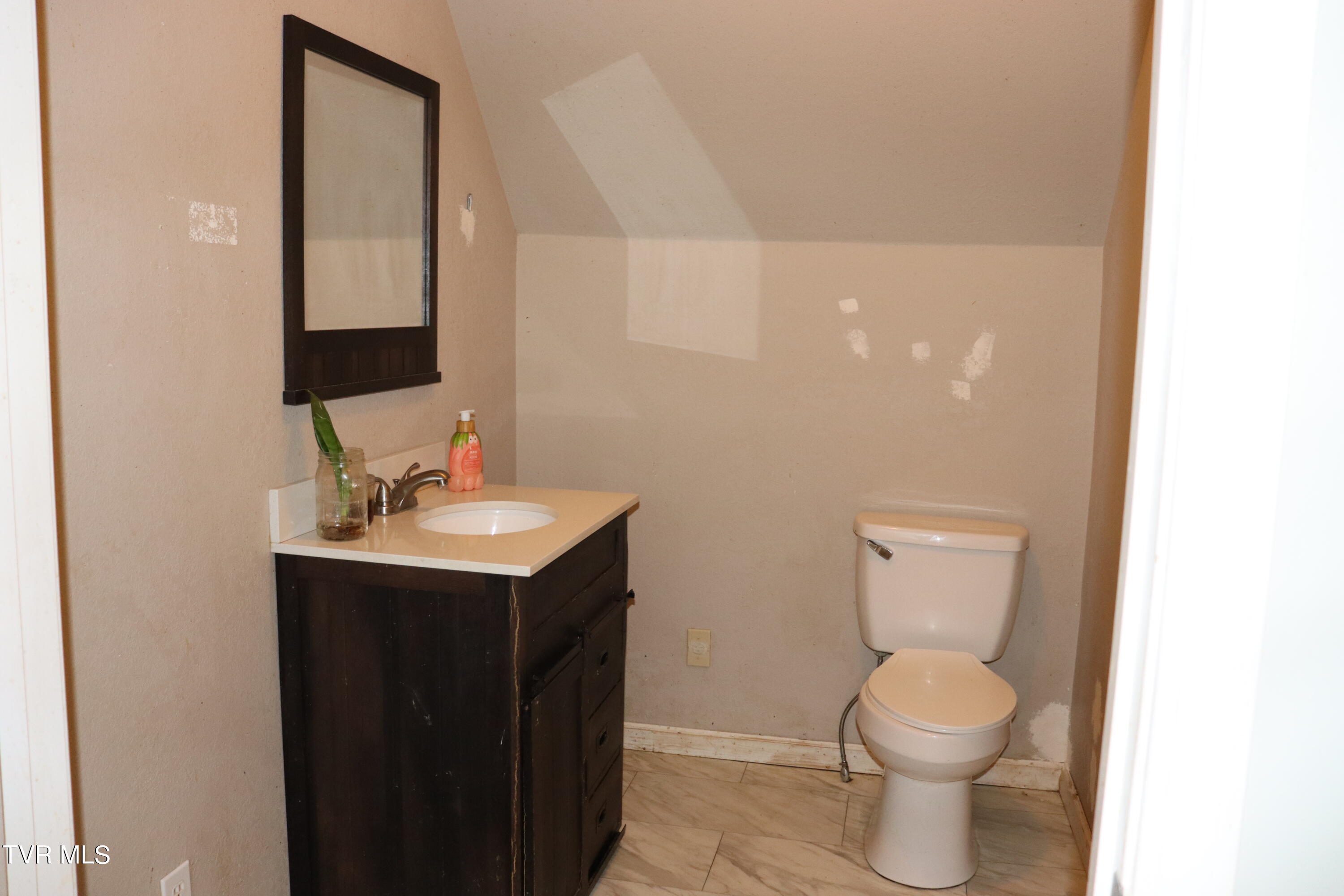 2497 Upper Copper Creek Road, Castlewood, Virginia image 36