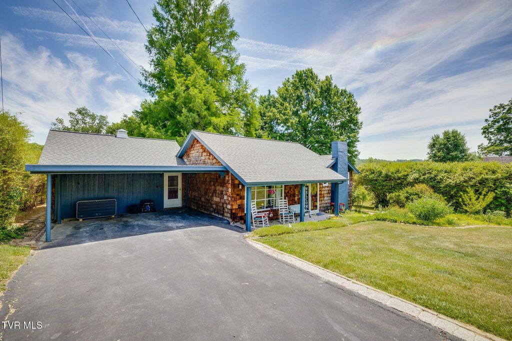 Photo of 4245 Maplewood Street, Kingsport, TN 37660 (MLS # 9995694)