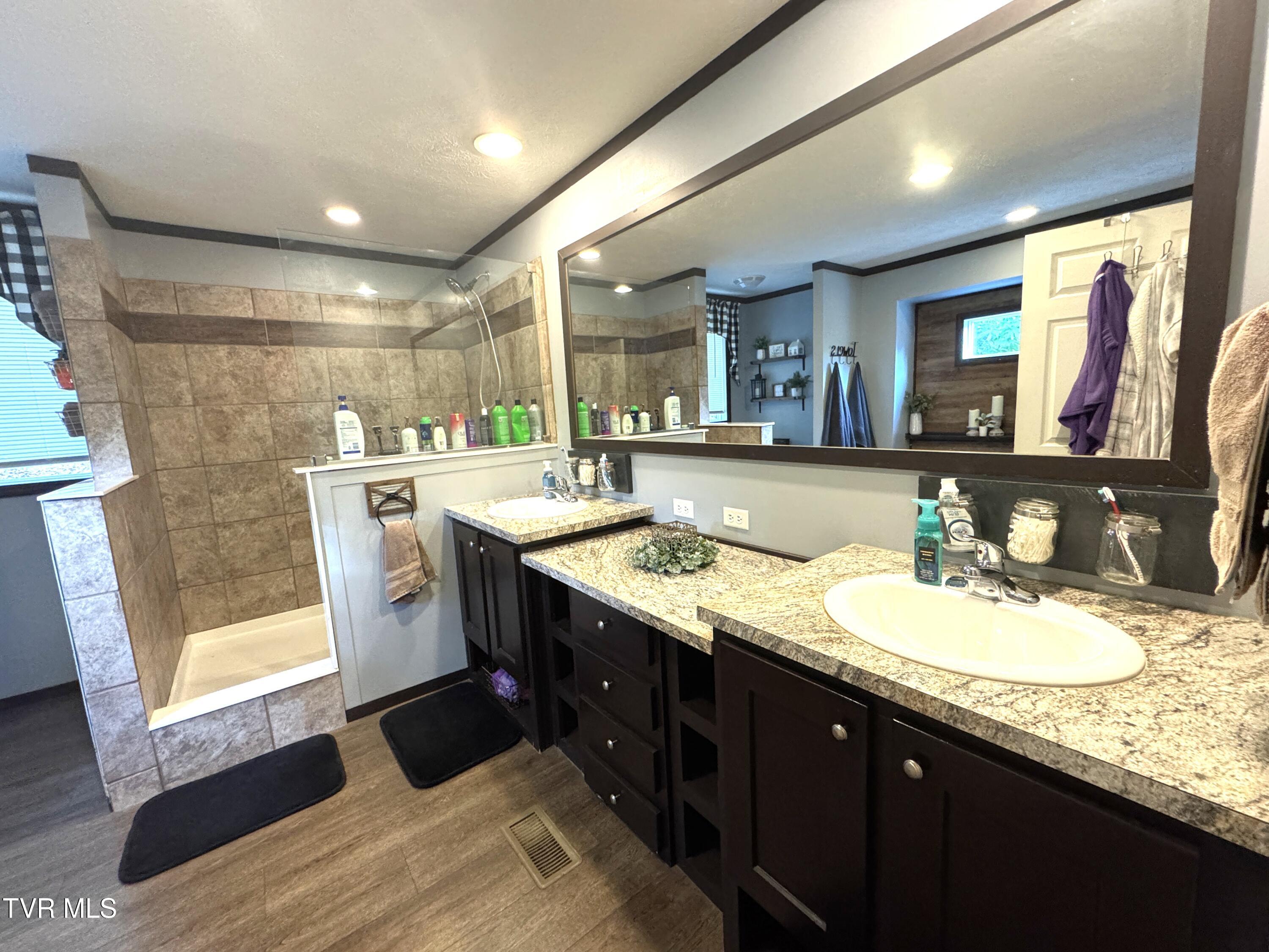 259 Yose Drive, Duffield, Virginia image 17