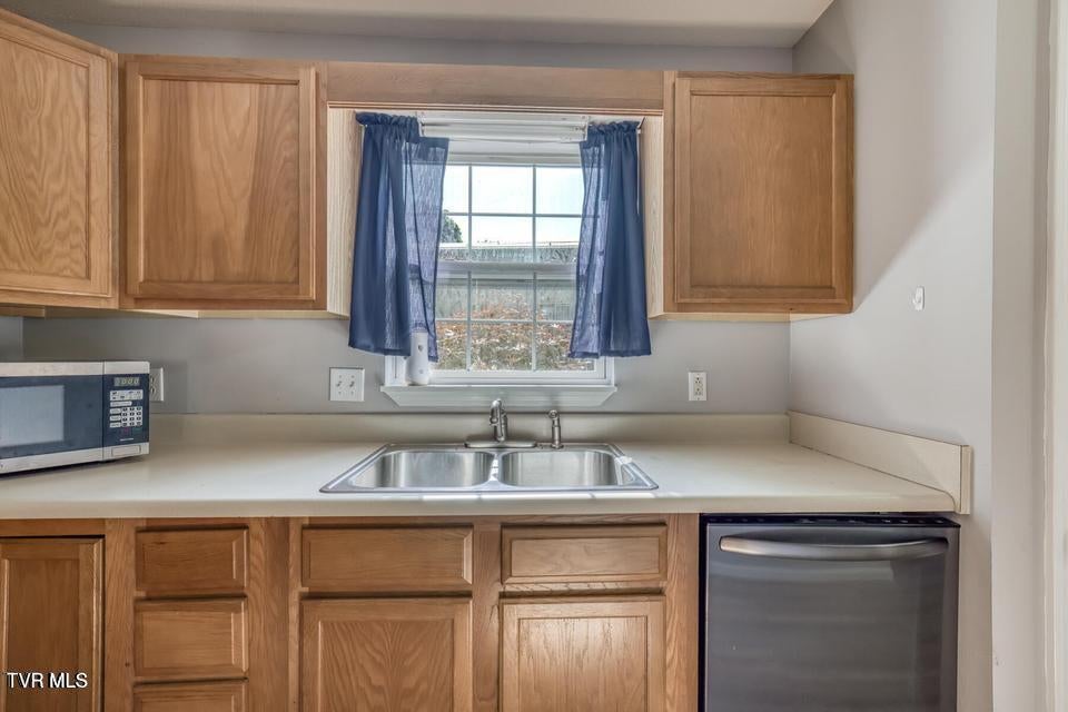 2258 Forest Acres Drive 2258
