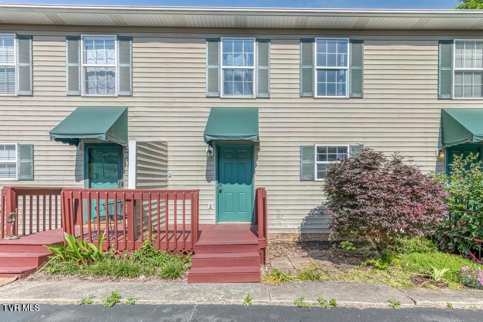 Photo of 2258 Forest Acres Drive #2258, Johnson City, TN 37604 (MLS # 10000943)