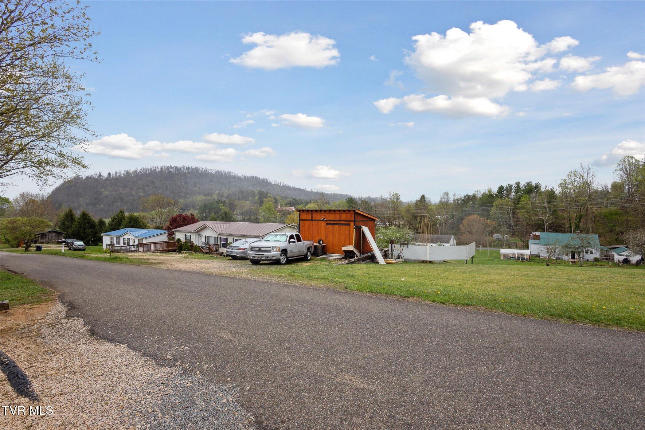 721 Mcqueen Street, Butler, Tennessee image 37