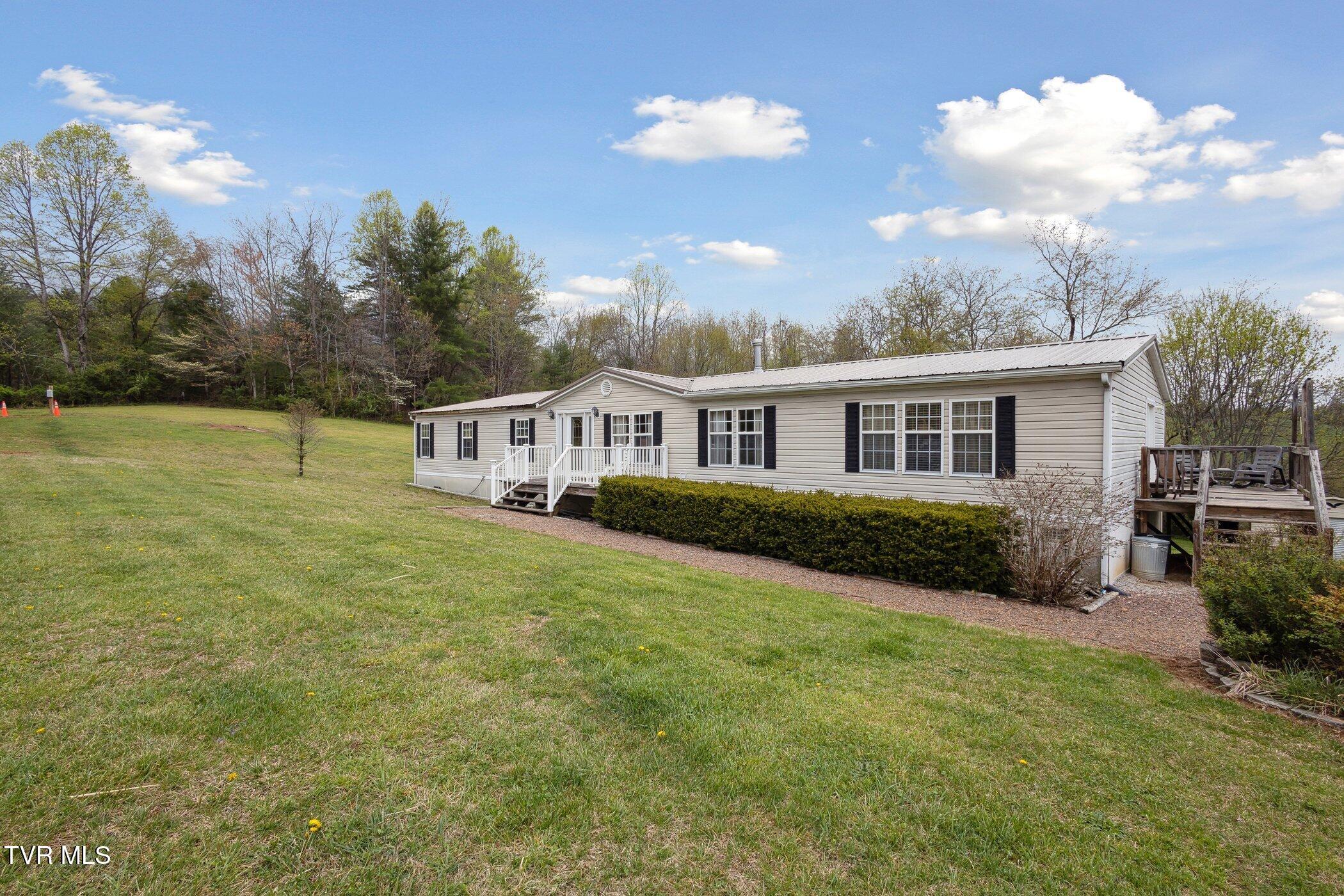 721 Mcqueen Street, Butler, Tennessee image 4