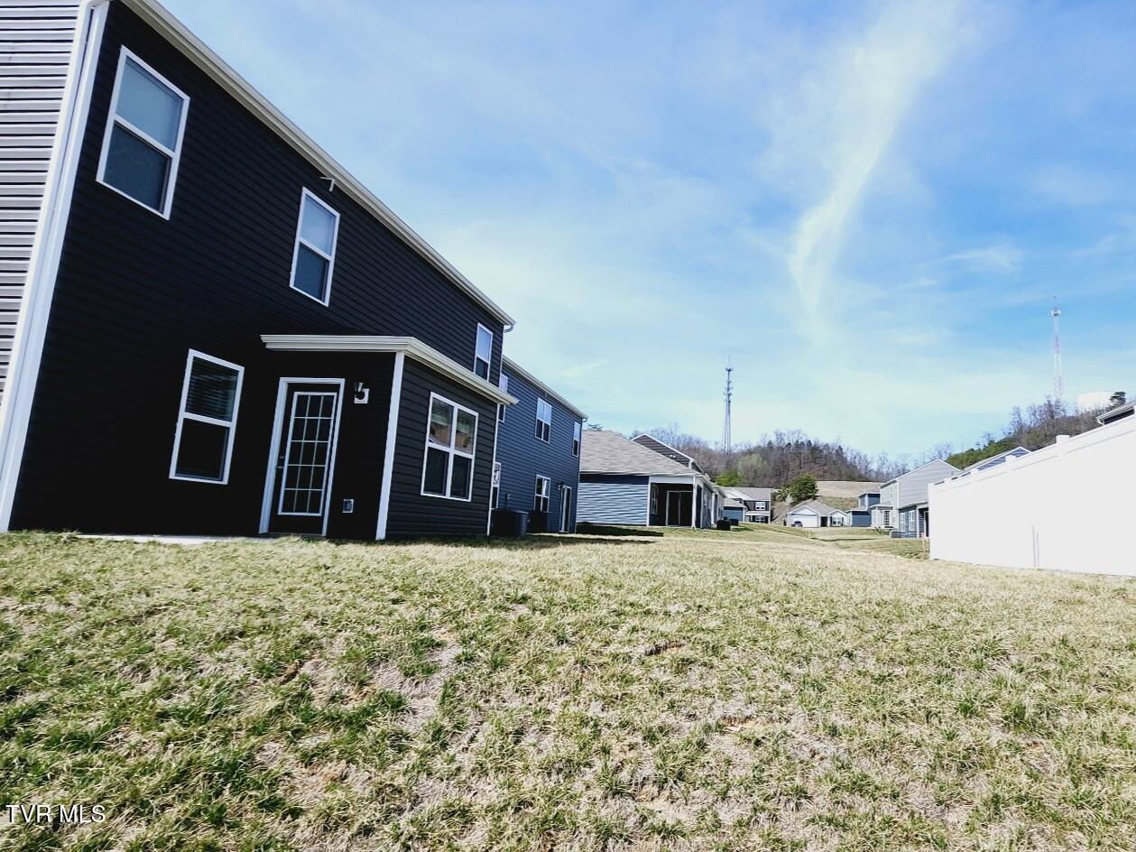 172 Crawford Circle, Bristol, Tennessee image 3