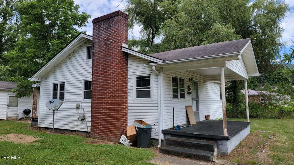Photo of 161 Fairview Avenue, Mountain City, TN 37683 (MLS # 9997214)