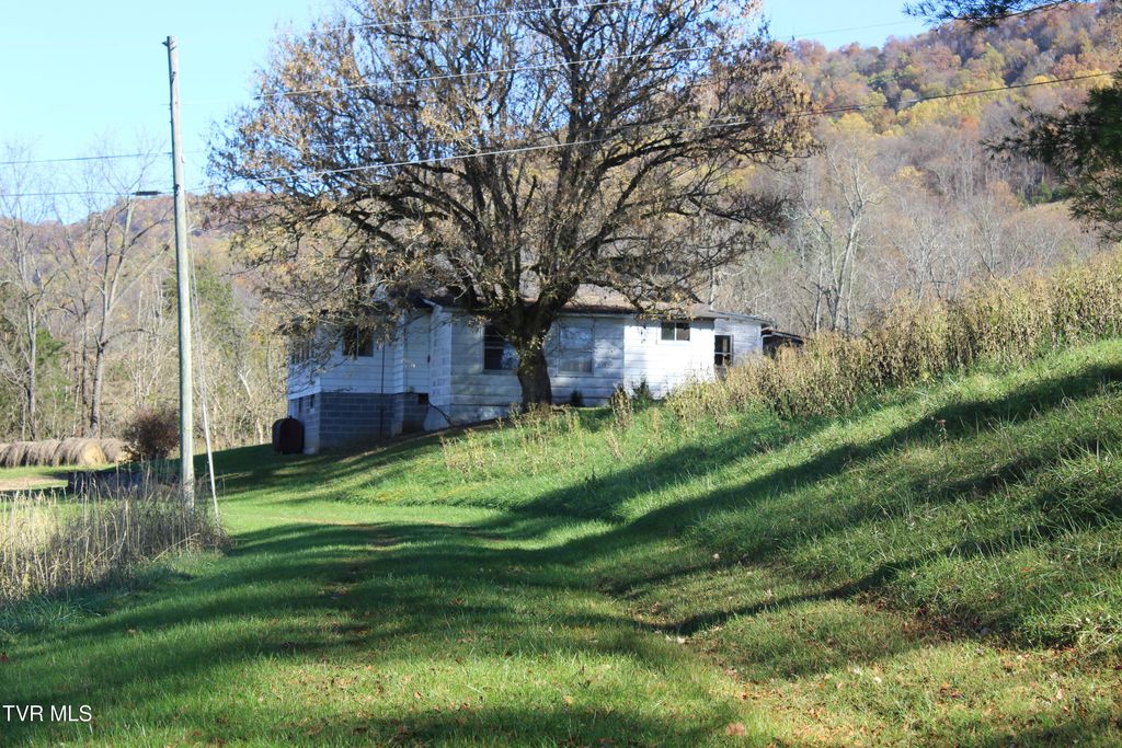 Photo of 215 Autumn Drive, Pennington Gap, VA 24277 (MLS # 9988054)