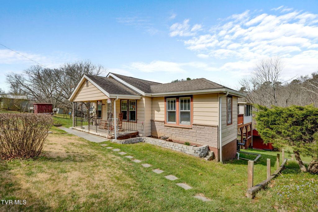 Photo of 1632 Paperville Road, Bristol, TN 37620 (MLS # 9992924)