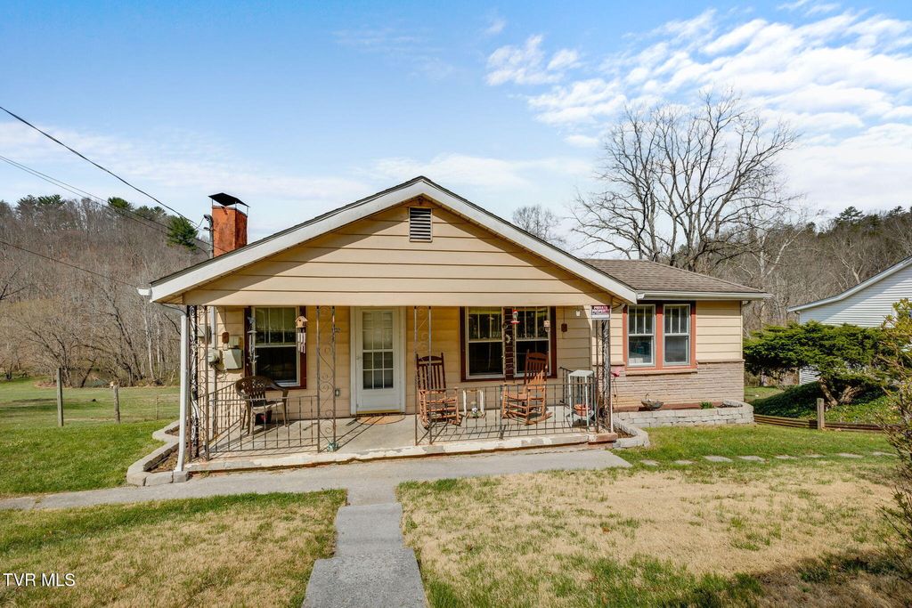 Photo of 1632 Paperville Road, Bristol, TN 37620 (MLS # 9992924)