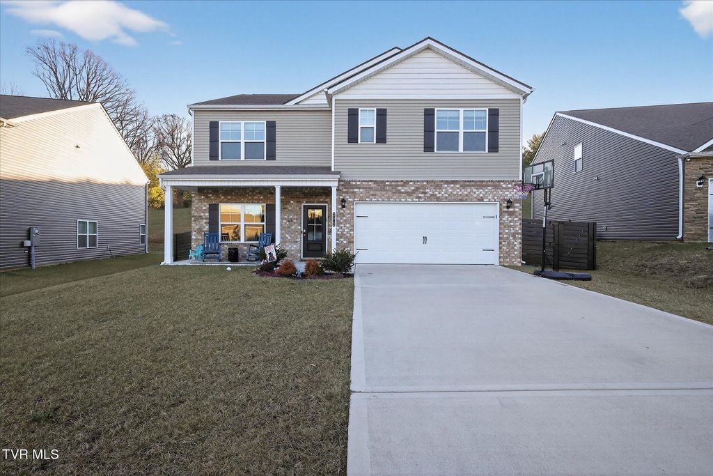 Photo of 2512 Bridgeforth Crossing, Kingsport, TN 37664 (MLS # 9990089)