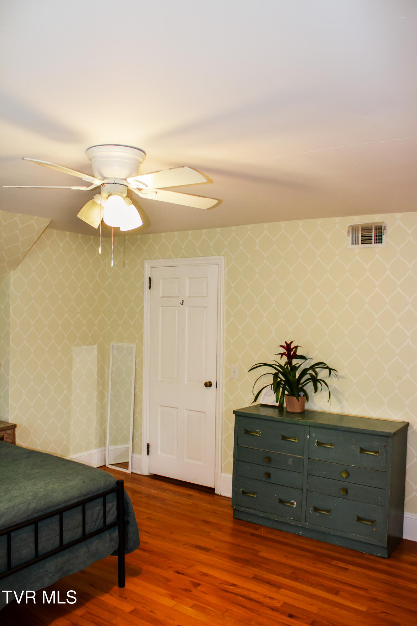 423 New Avenue, Erwin, Tennessee image 20