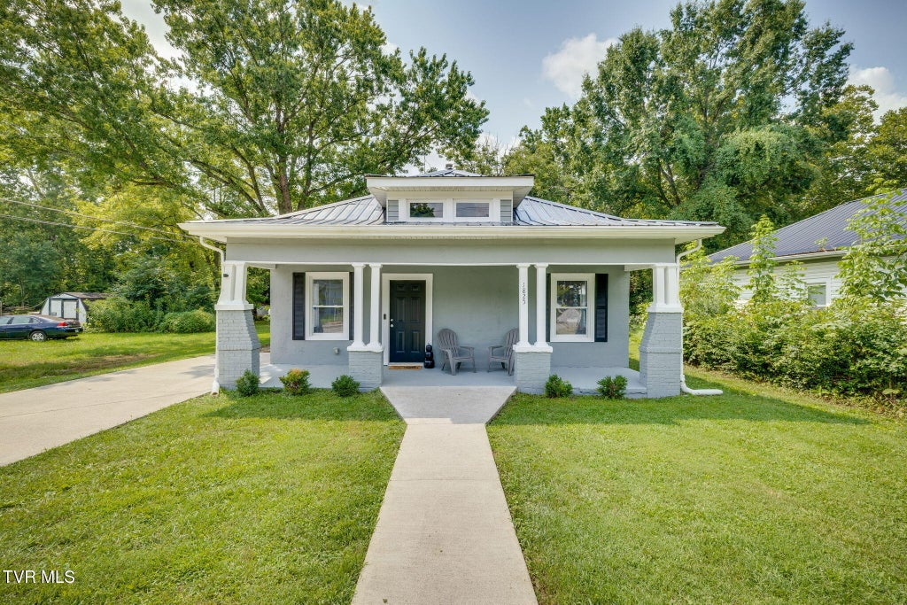 Photo of 1825 Mary Street, Johnson City, TN 37604 (MLS # 9999464)