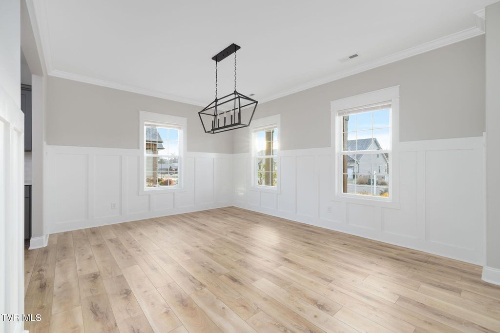 Photo of 1229 Cabot Cove, Jonesborough, TN 37659 (MLS # 9992487)