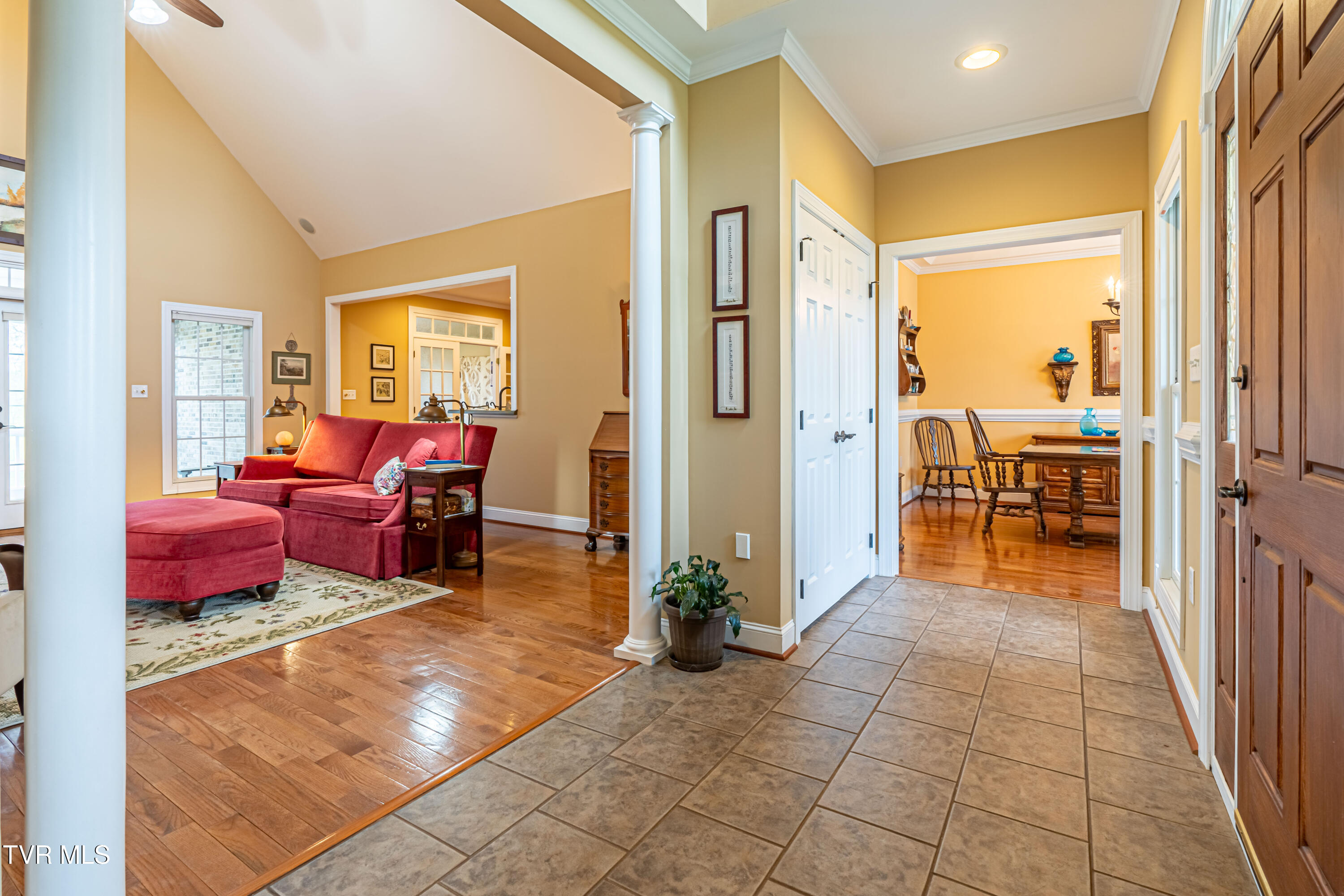 21030 Skyward Drive, Abingdon, Virginia image 4