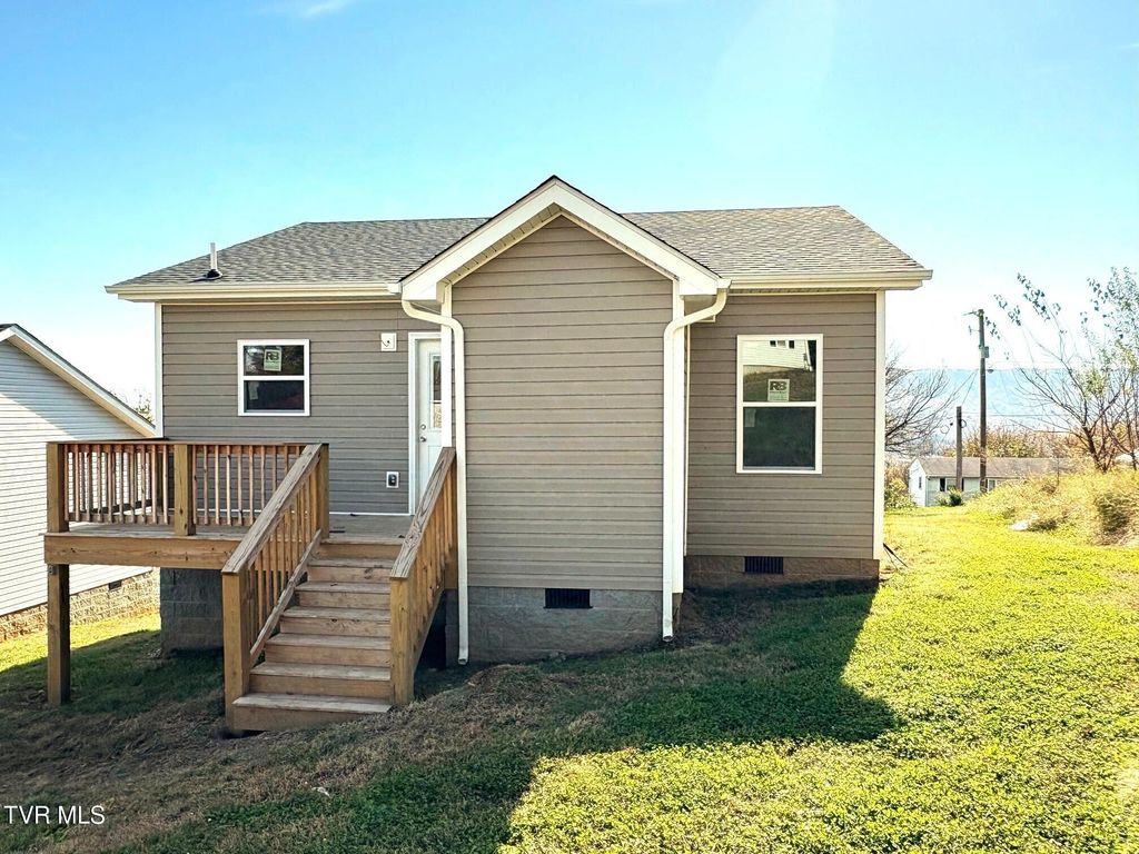 Photo of 1724 Pendleton Street, Kingsport, TN 37660 (MLS # 9990947)