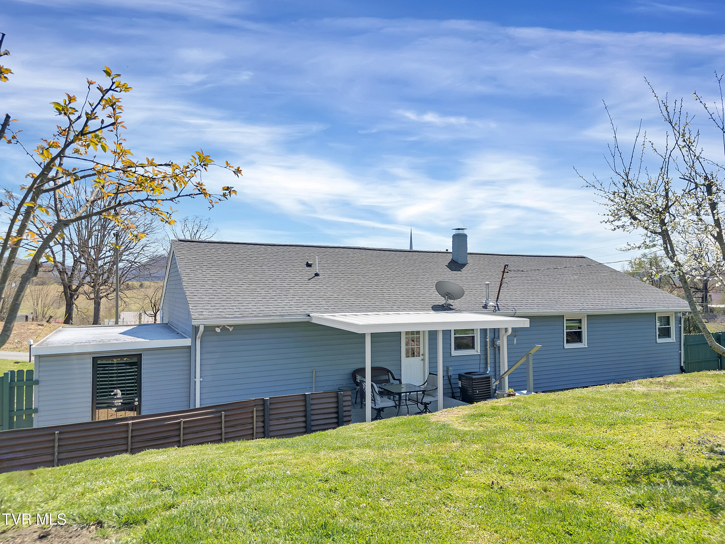 327 Oak Street, Church Hill, Tennessee image 6
