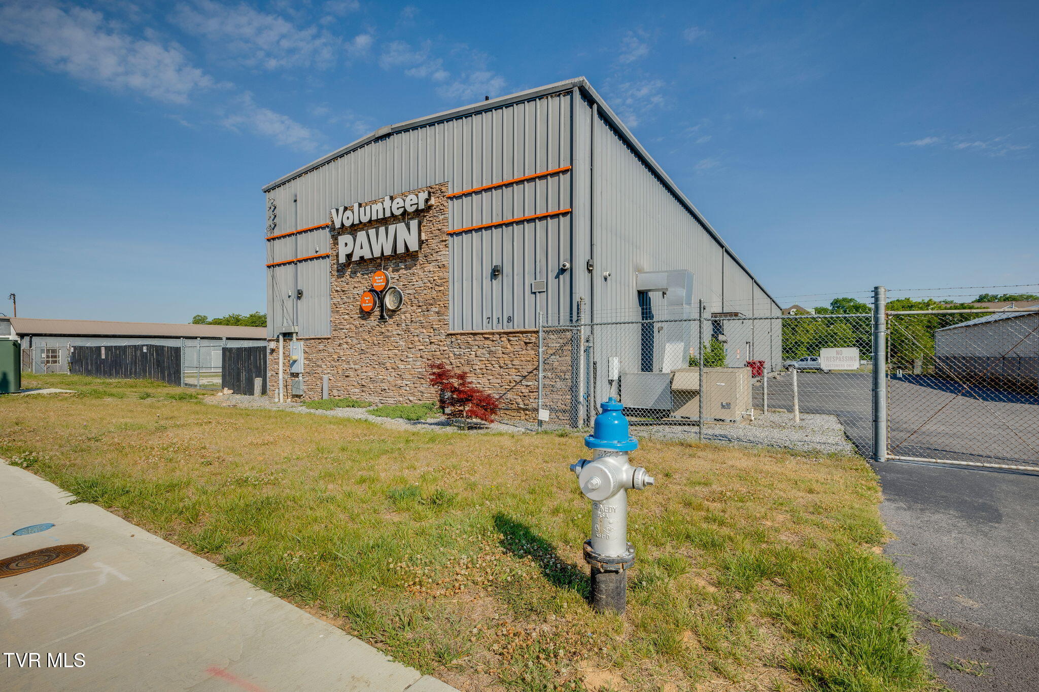 718 West Walnut Street