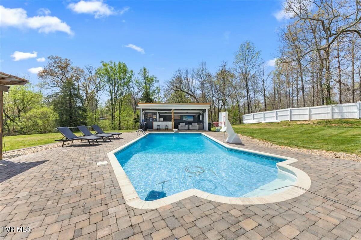6312 Heatherwood Lane, Kingsport, Tennessee image 12