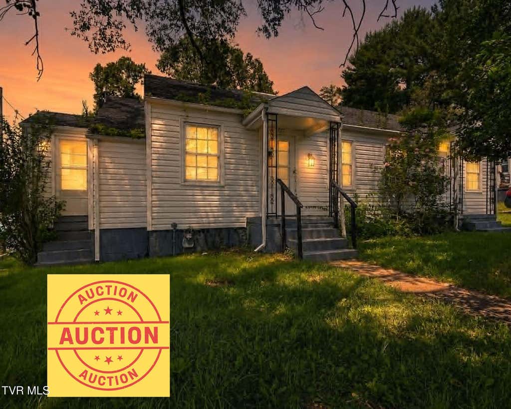 Photo of 601 Weaver Pike # -603, Bristol, TN 37620 (MLS # 9999444)