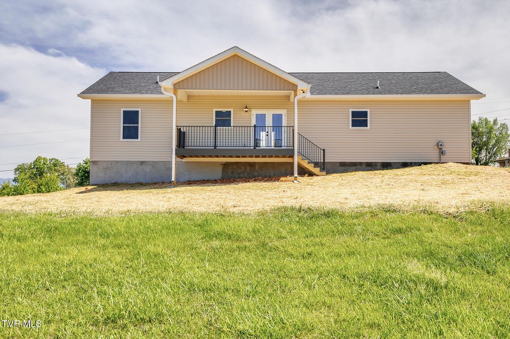 Photo of 155 Walton Circle, Mosheim, TN 37818 (MLS # 9994185)