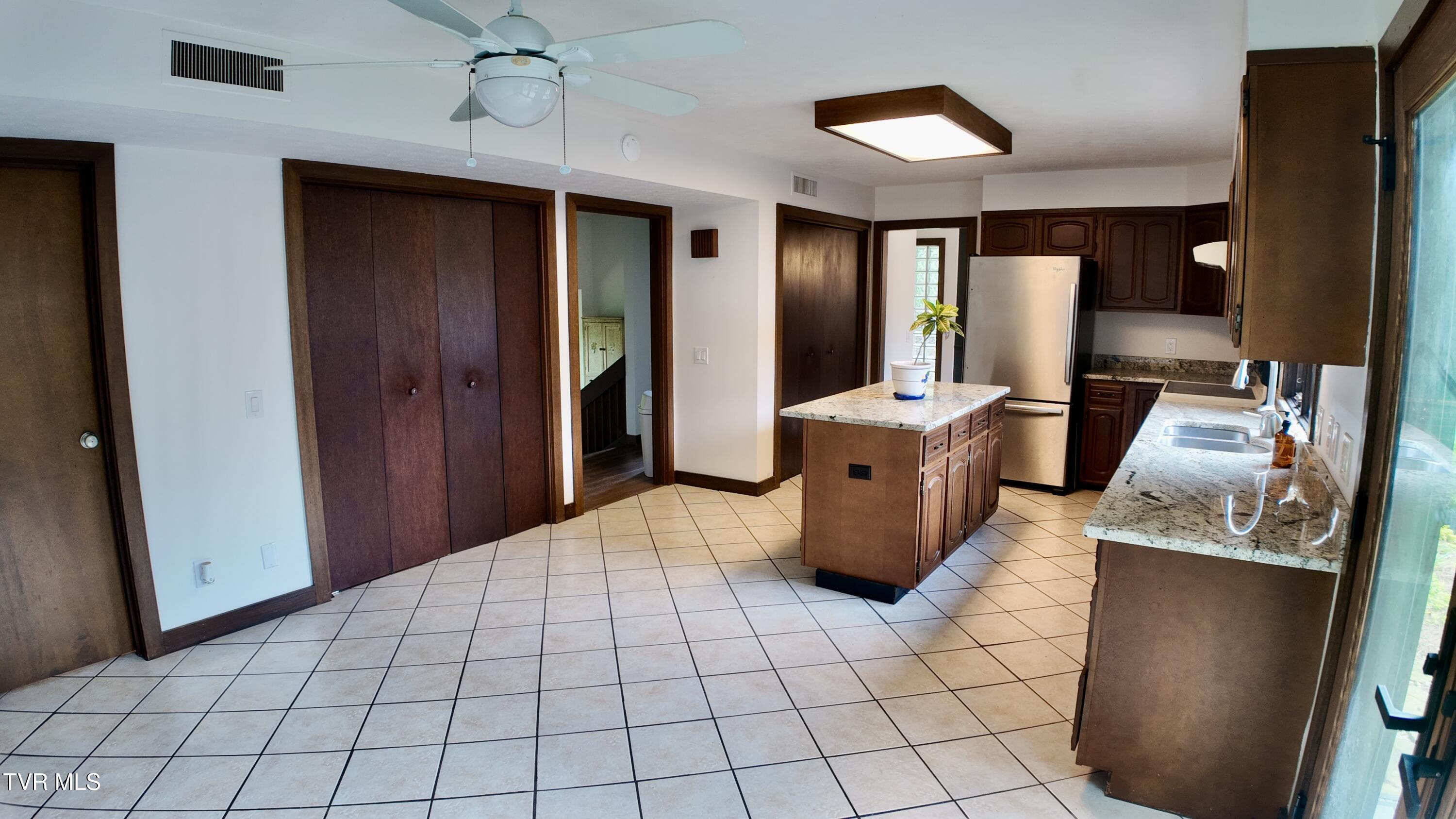 15 Crown Circle #15, Kingsport, Tennessee image 41