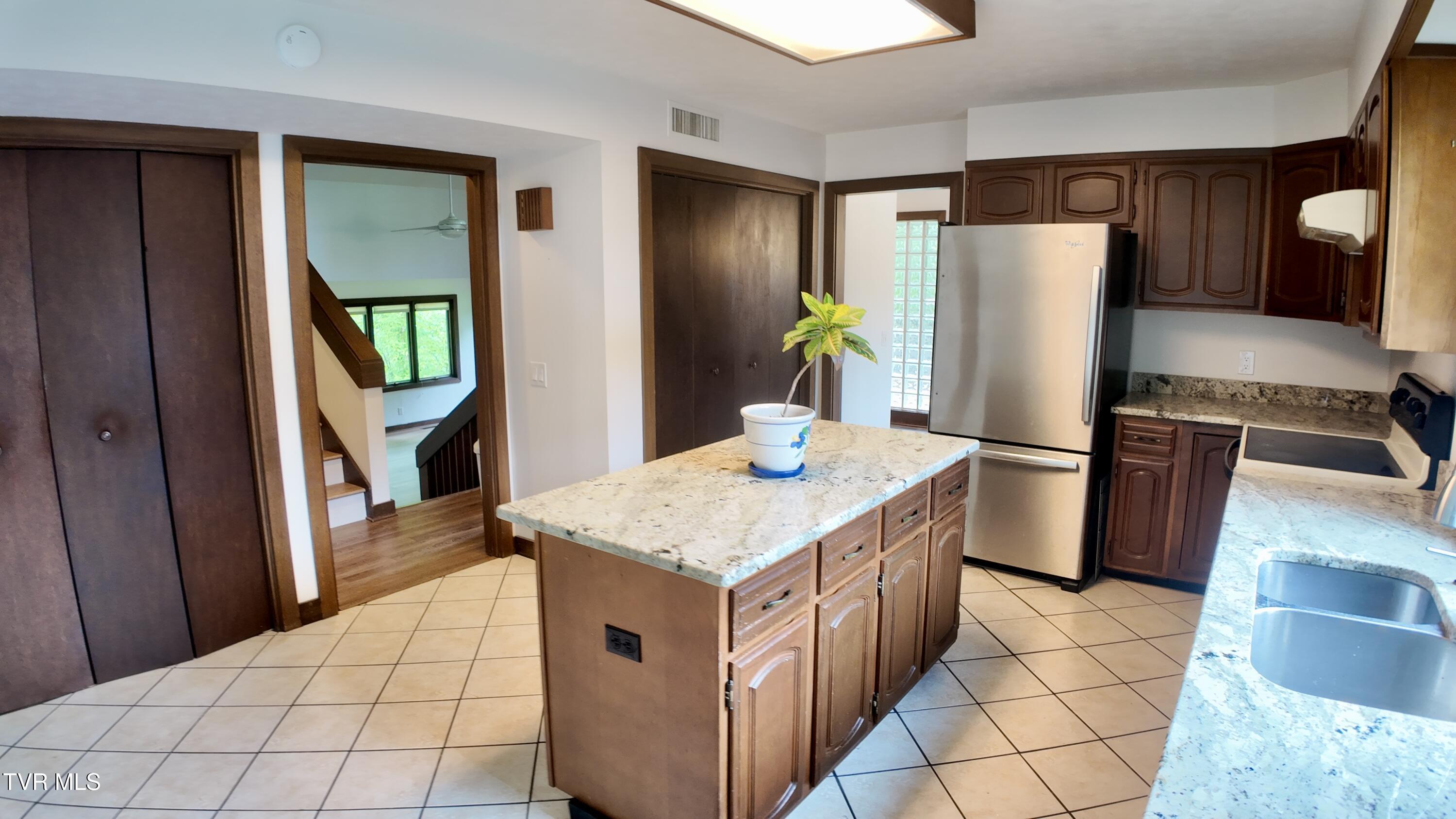 15 Crown Circle #15, Kingsport, Tennessee image 43