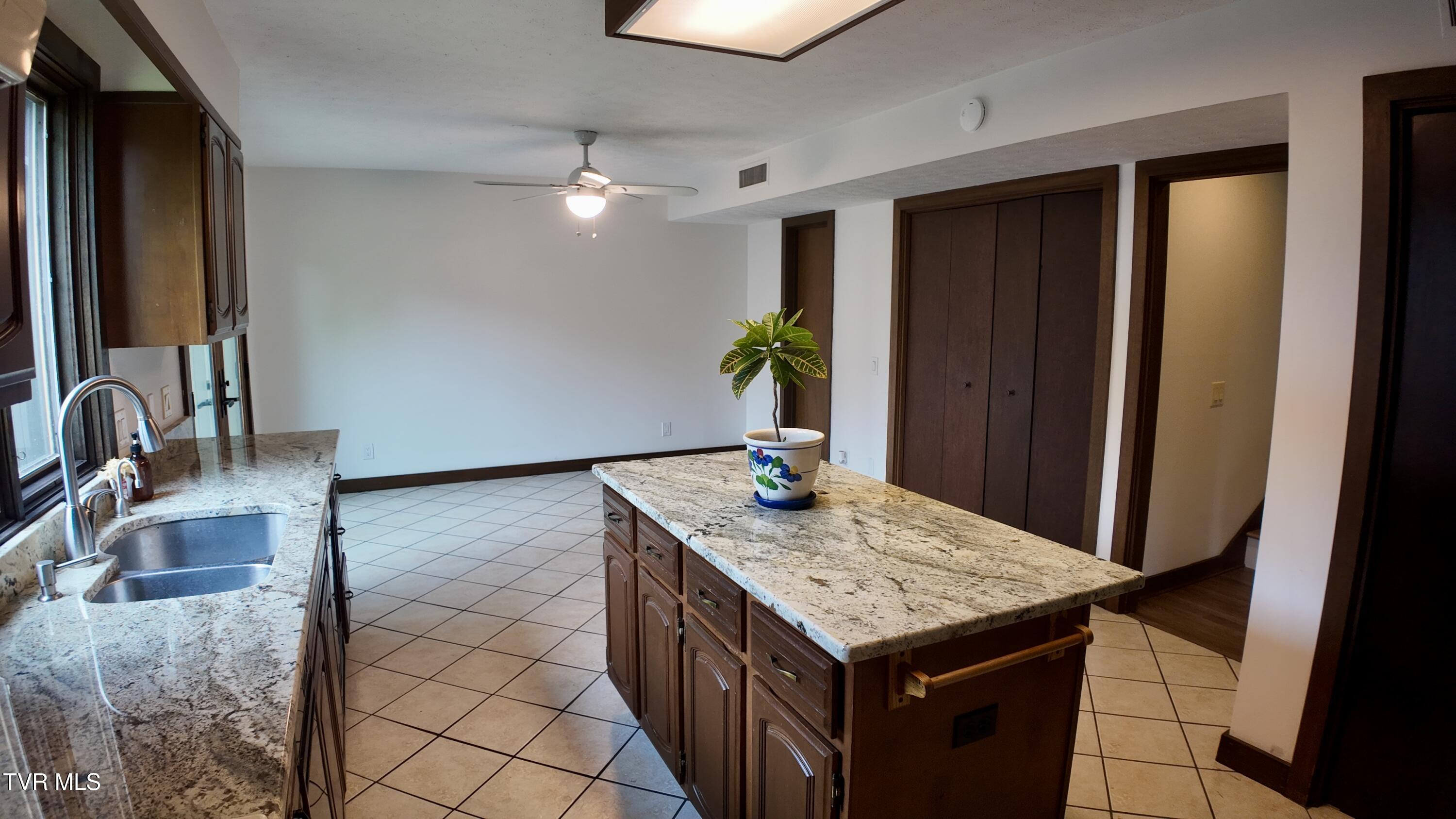 15 Crown Circle #15, Kingsport, Tennessee image 47