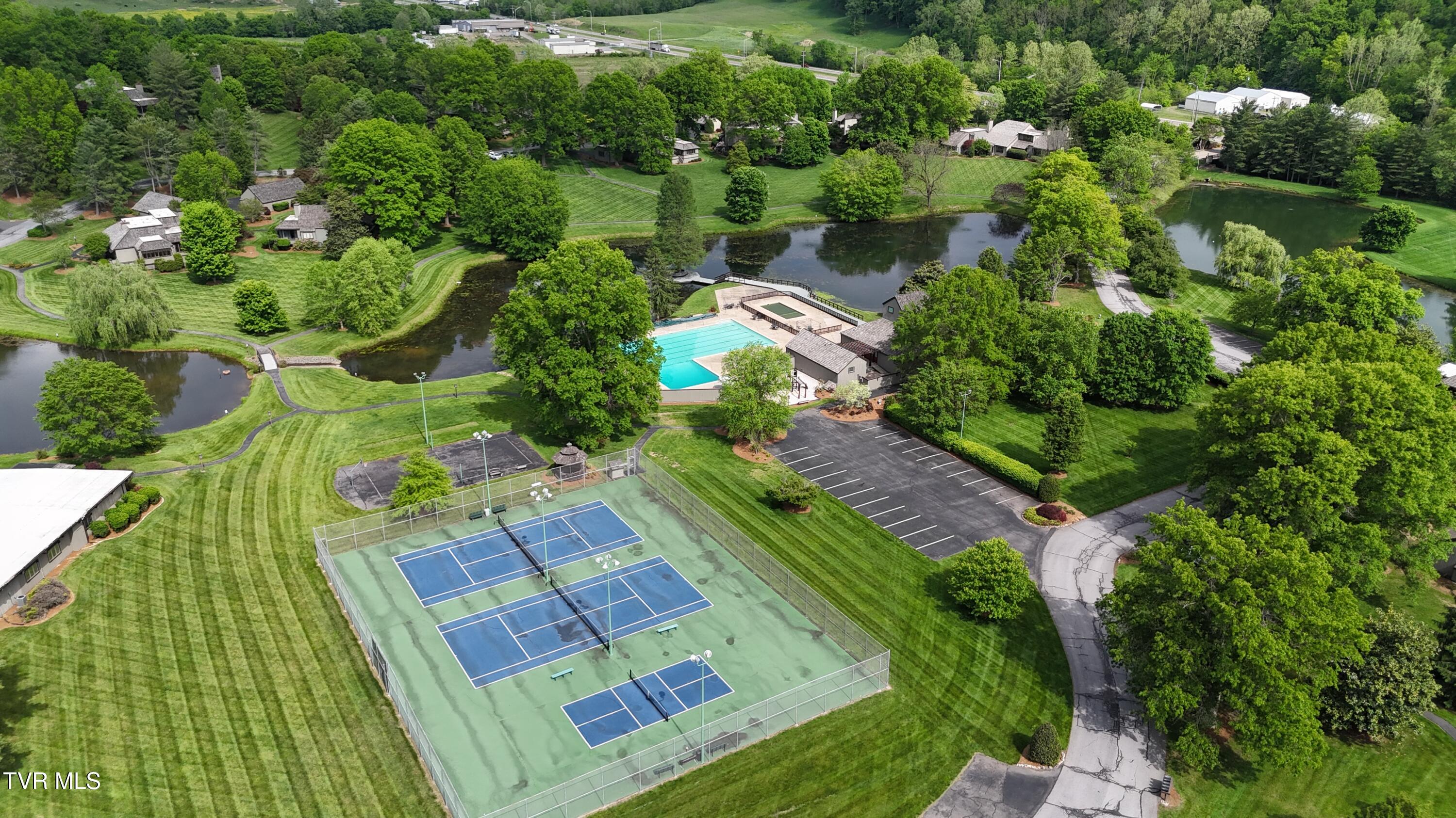 15 Crown Circle #15, Kingsport, Tennessee image 38