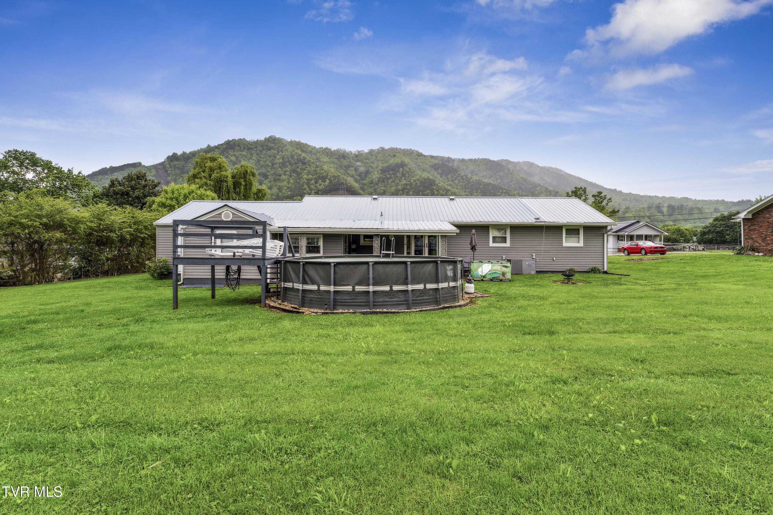 410 Crook Street Street, Hampton, Tennessee image 34