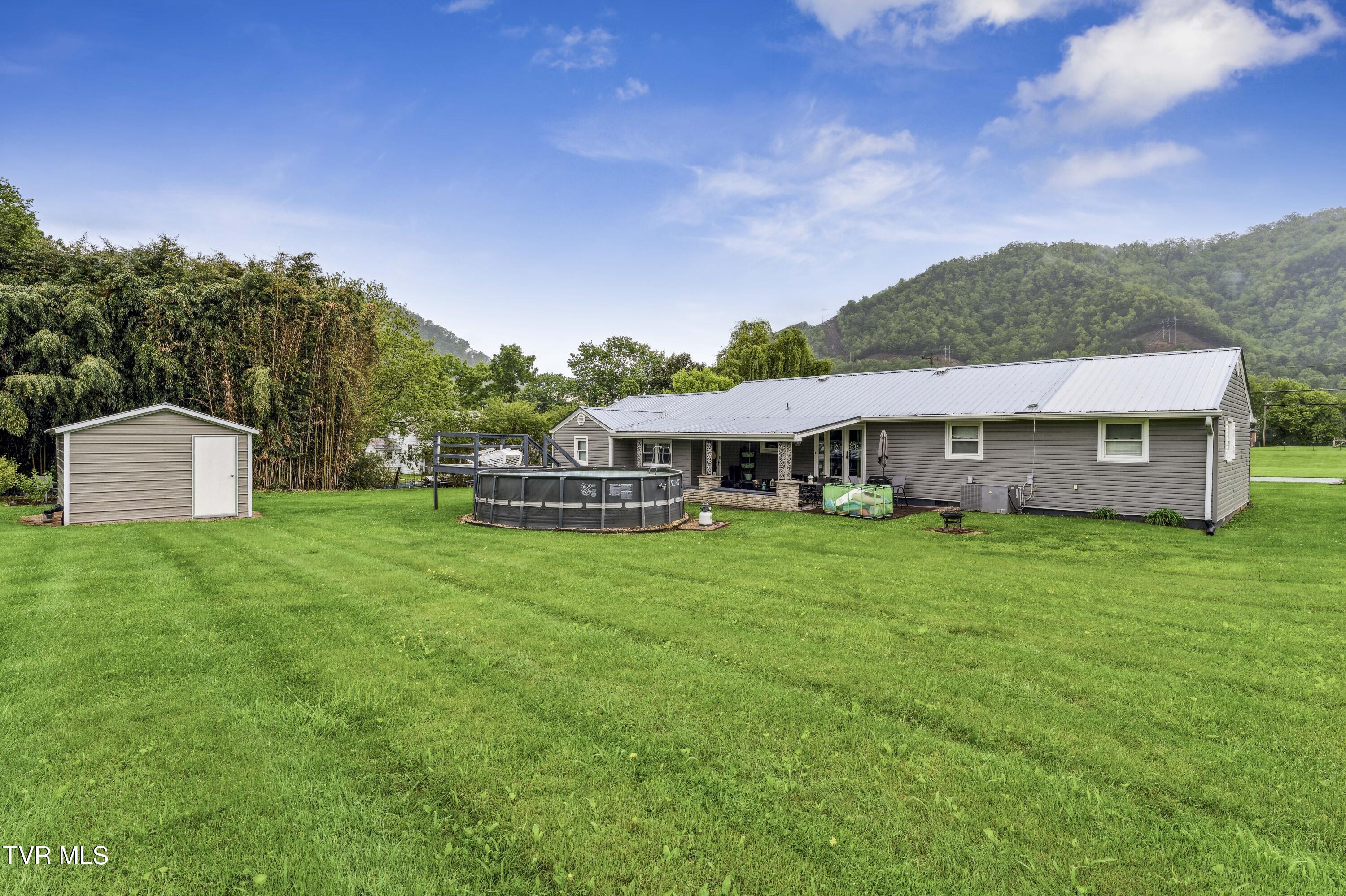 410 Crook Street Street, Hampton, Tennessee image 32