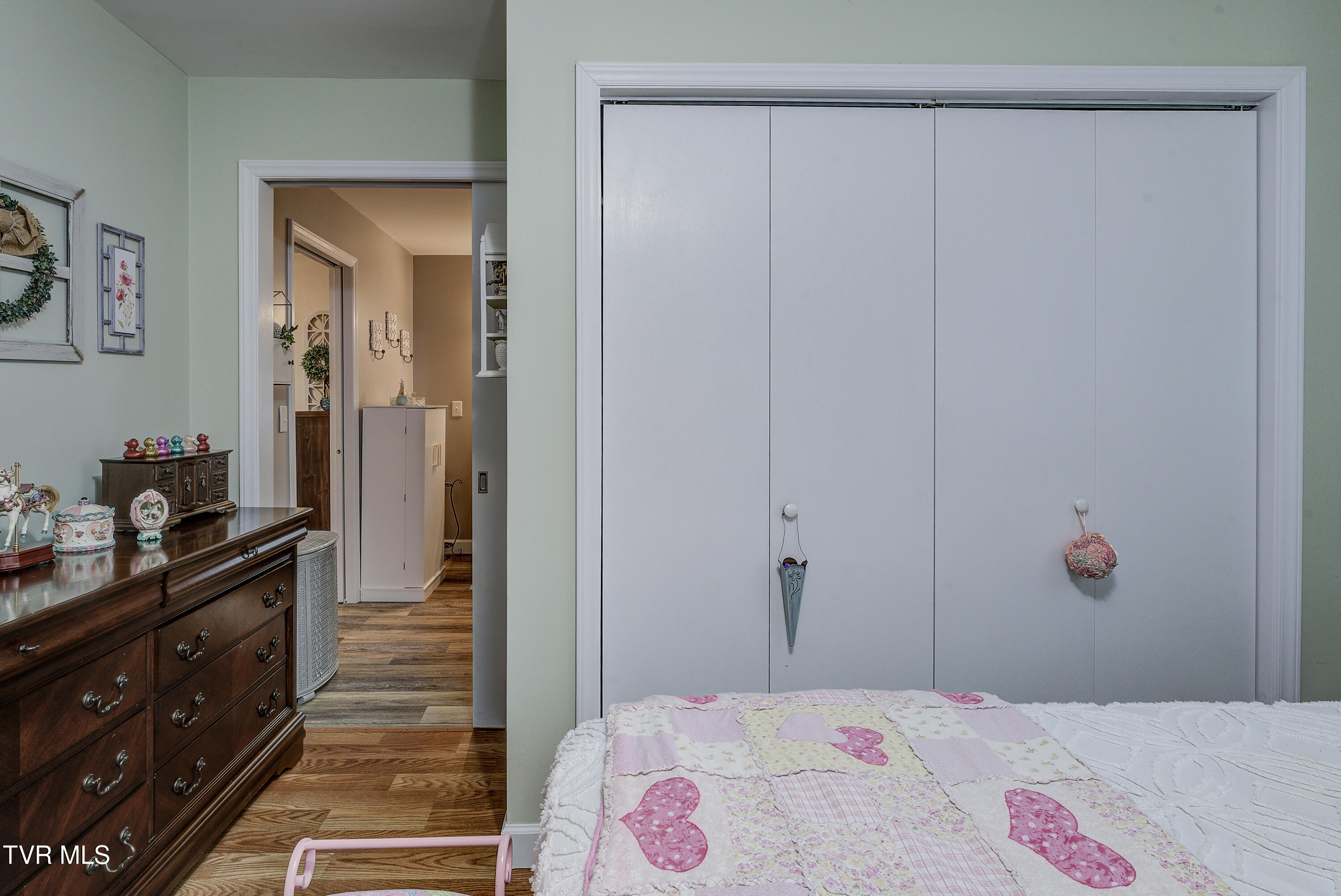 410 Crook Street Street, Hampton, Tennessee image 20