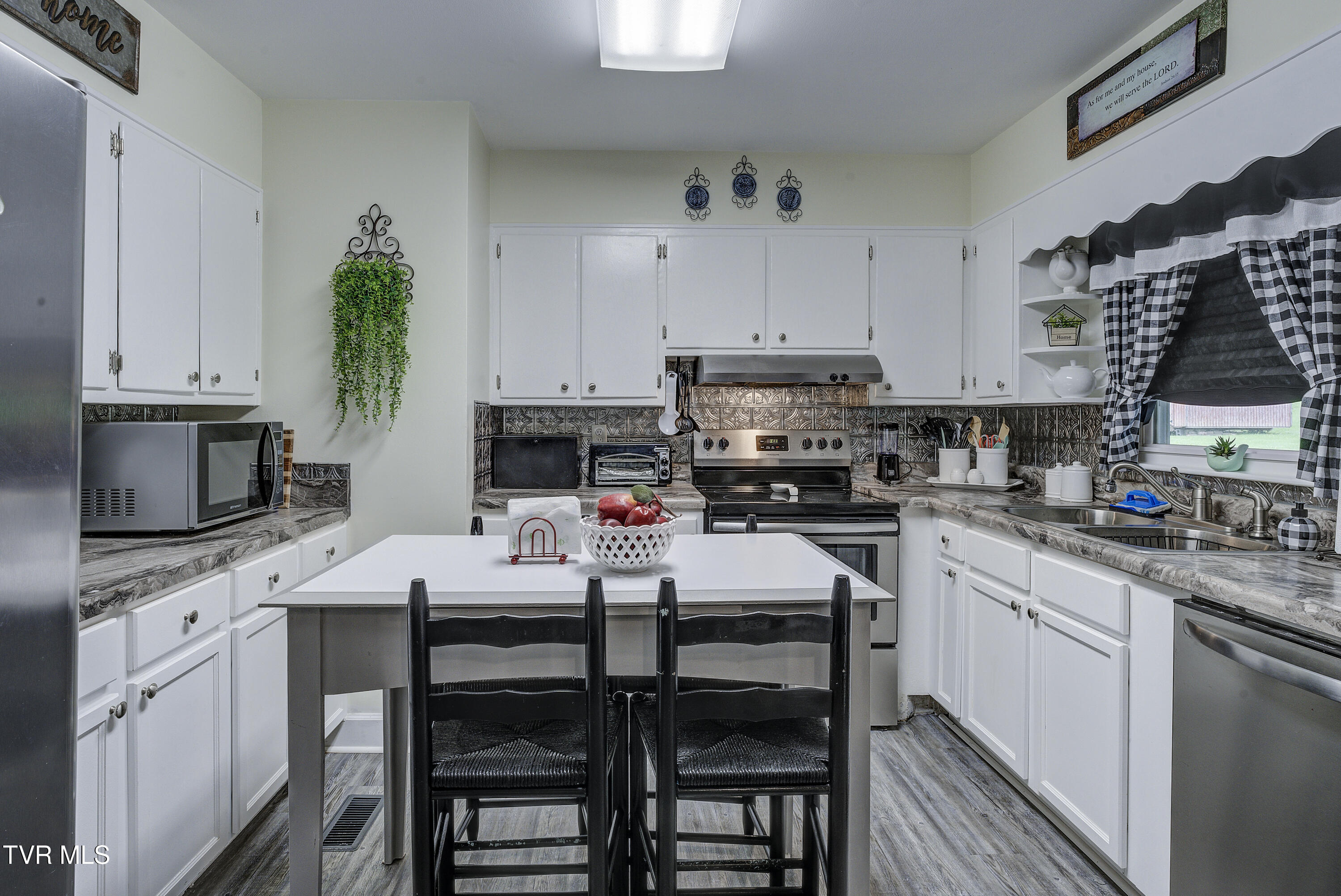 410 Crook Street Street, Hampton, Tennessee image 22